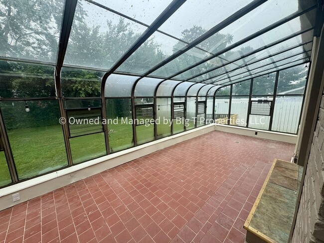 Building Photo - Lovely Ranch Home in Dover