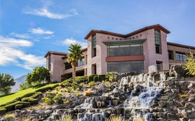 Building Photo - 2103 Sawtooth Mountain Dr