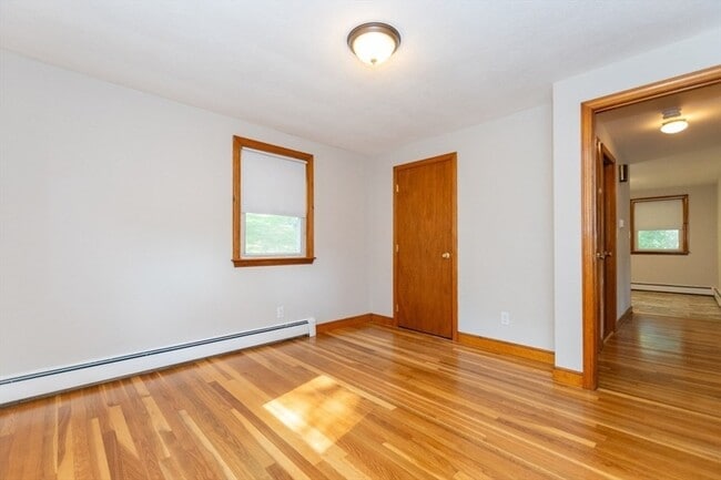 Building Photo - 205 Hardy Pond Rd