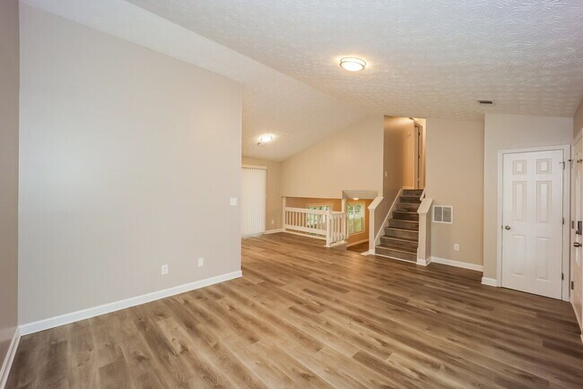 Building Photo - 233 Northbridge Dr