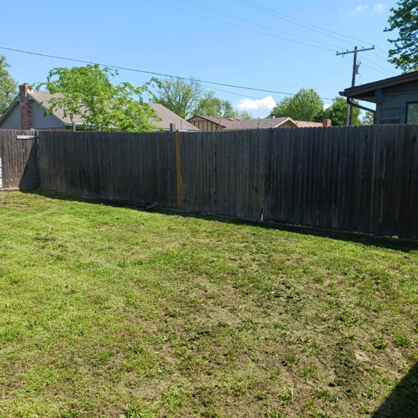 Building Photo - 10721 E 26th Pl