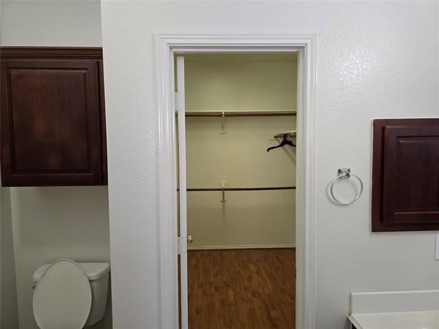 Building Photo - 4623 Southampton Blvd