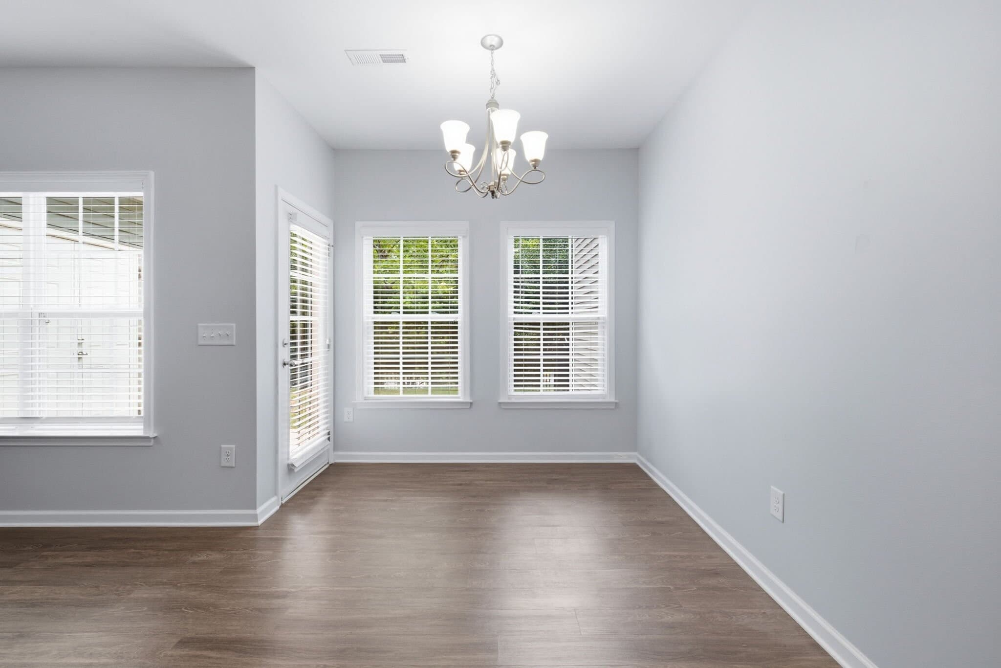 Building Photo - 117 Wellons Creek Dr