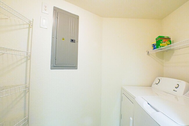 Building Photo - 4113 Residence Drive