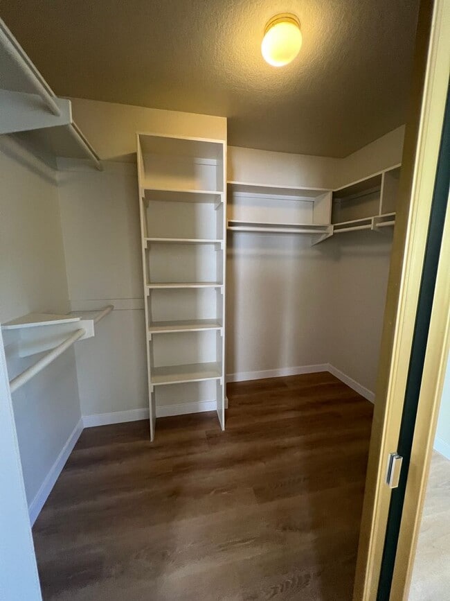 Building Photo - Spacious La Costa 3BR/3BA Townhome; gated complex w/pool, spa and tennis