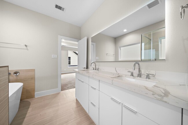 Building Photo - 3 Bed 2.5 Bath New Construction Available ...