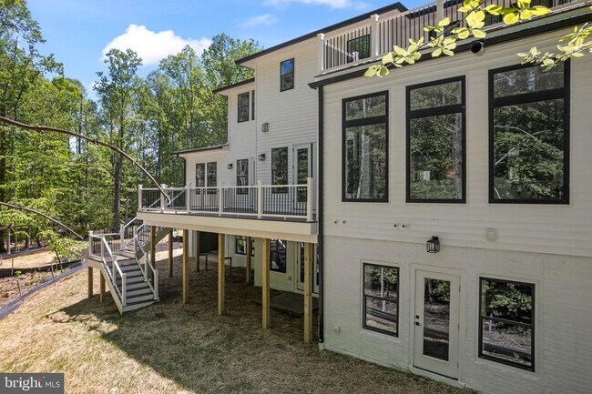 Building Photo - 11550 Henderson Rd