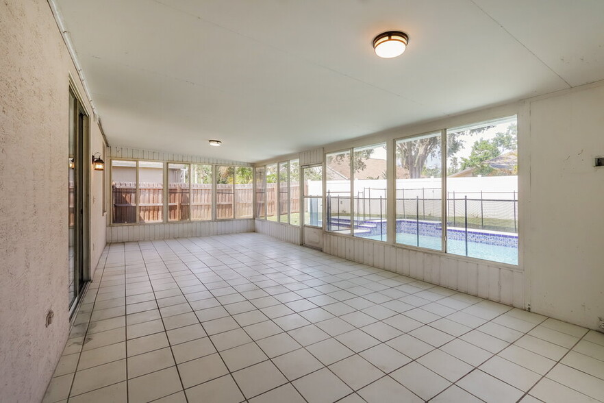 Building Photo - 18003 Misty Blue Ln