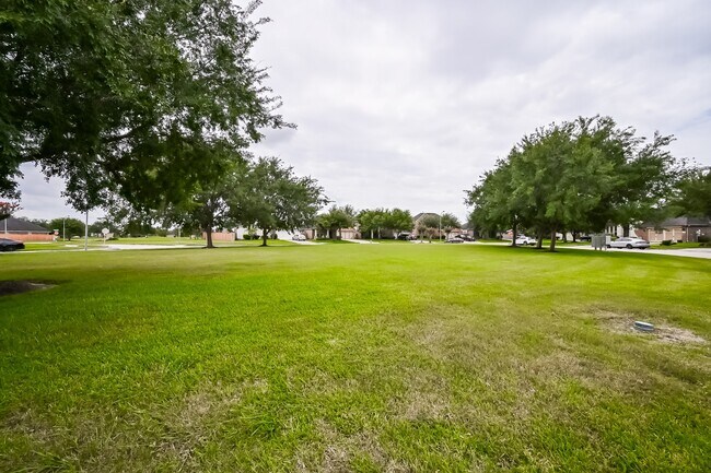 Building Photo - 8010 Durham Run Ln