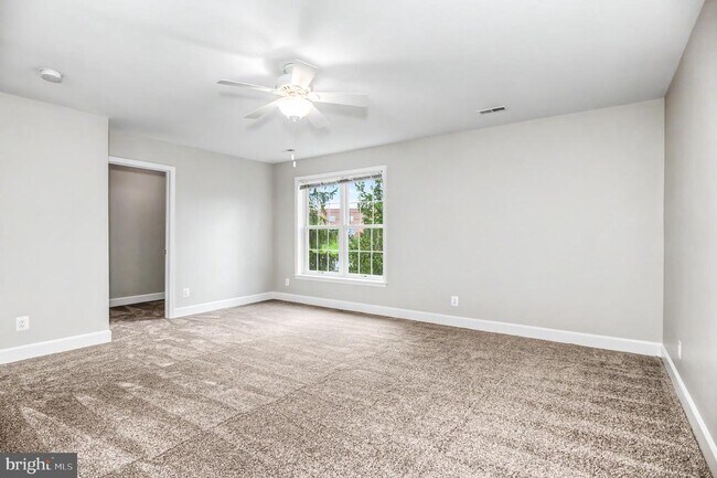 Building Photo - 8406 Mountain Larkspur Dr