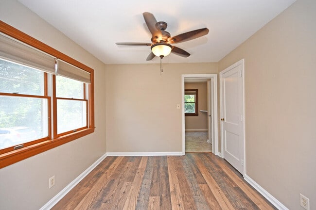 Building Photo - 27 Pleasant Ridge Ave