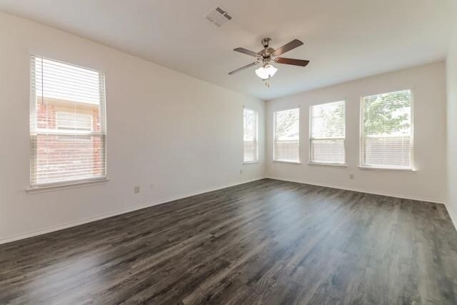 Building Photo - 1428 Red River Dr