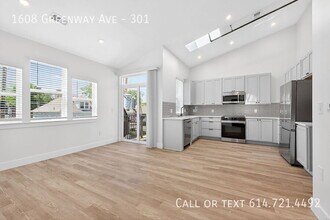 Building Photo - 1608 Greenway Ave
