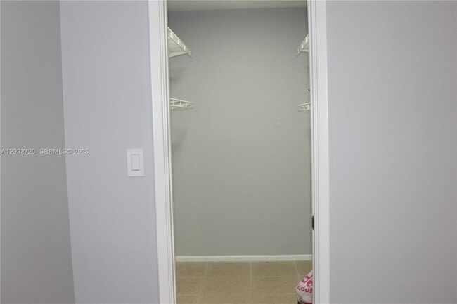 Building Photo - 110 Gardens Dr
