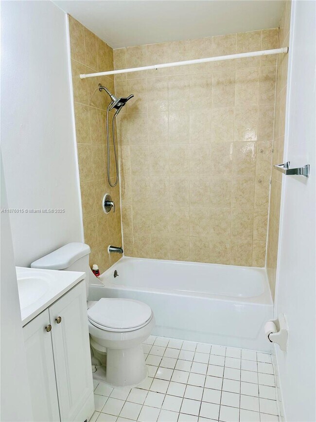 Building Photo - 16148 SW 138th Pl