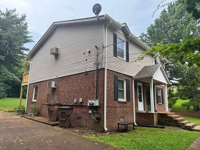 Building Photo - Great 1BR Unit
