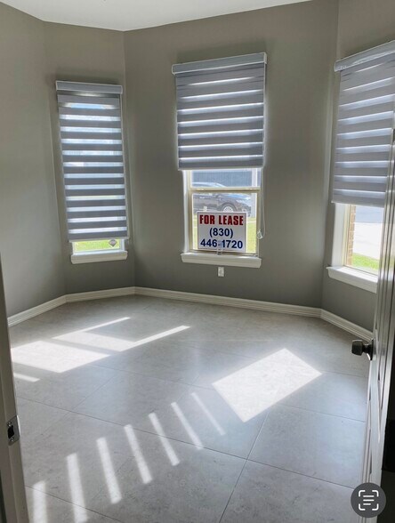 Building Photo - 3873 Tolosa St