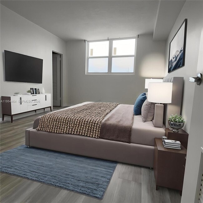 Building Photo - 3000 S Ocean Dr