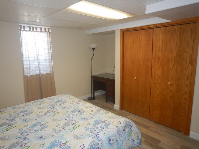 Building Photo - 35270 W Walker Rd