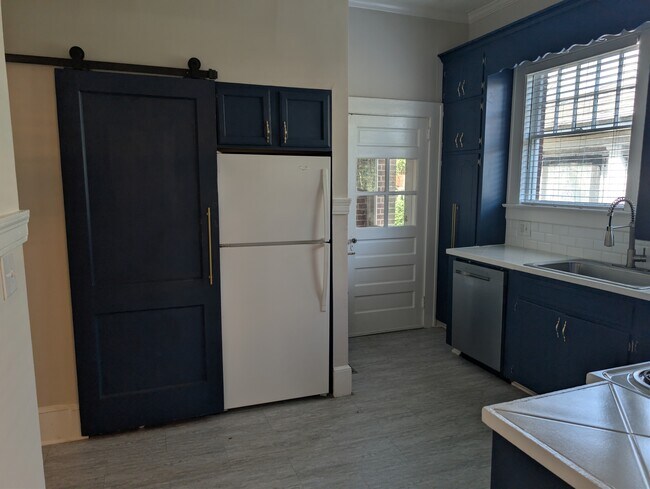 Building Photo - 1117 Kinard Ct