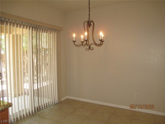 Building Photo - 6729 Curlews Ct