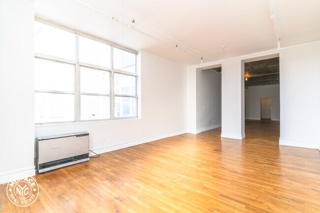 Building Photo - 1087 Flushing Ave