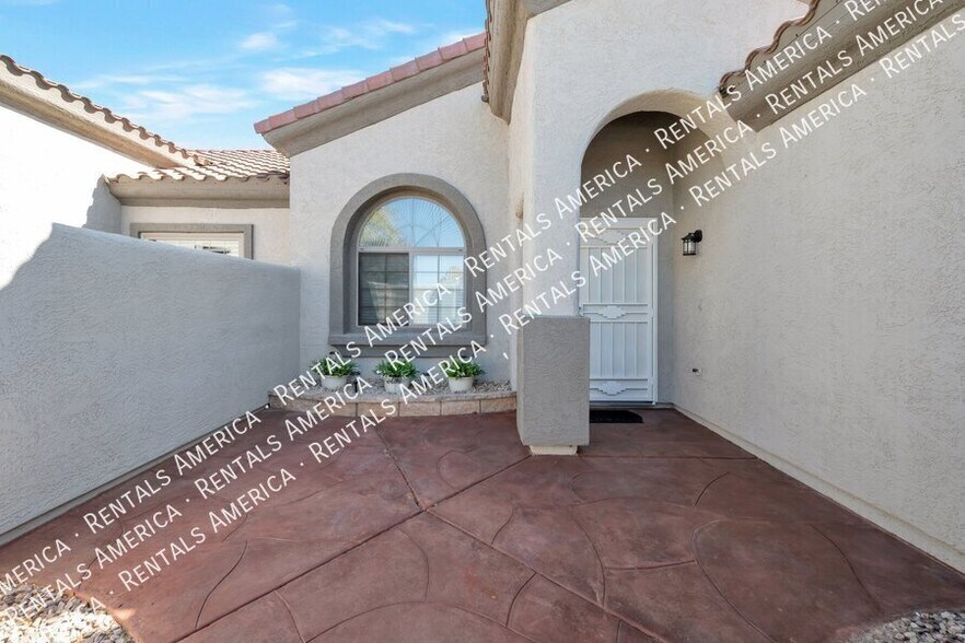 Building Photo - 3051 S Eugene