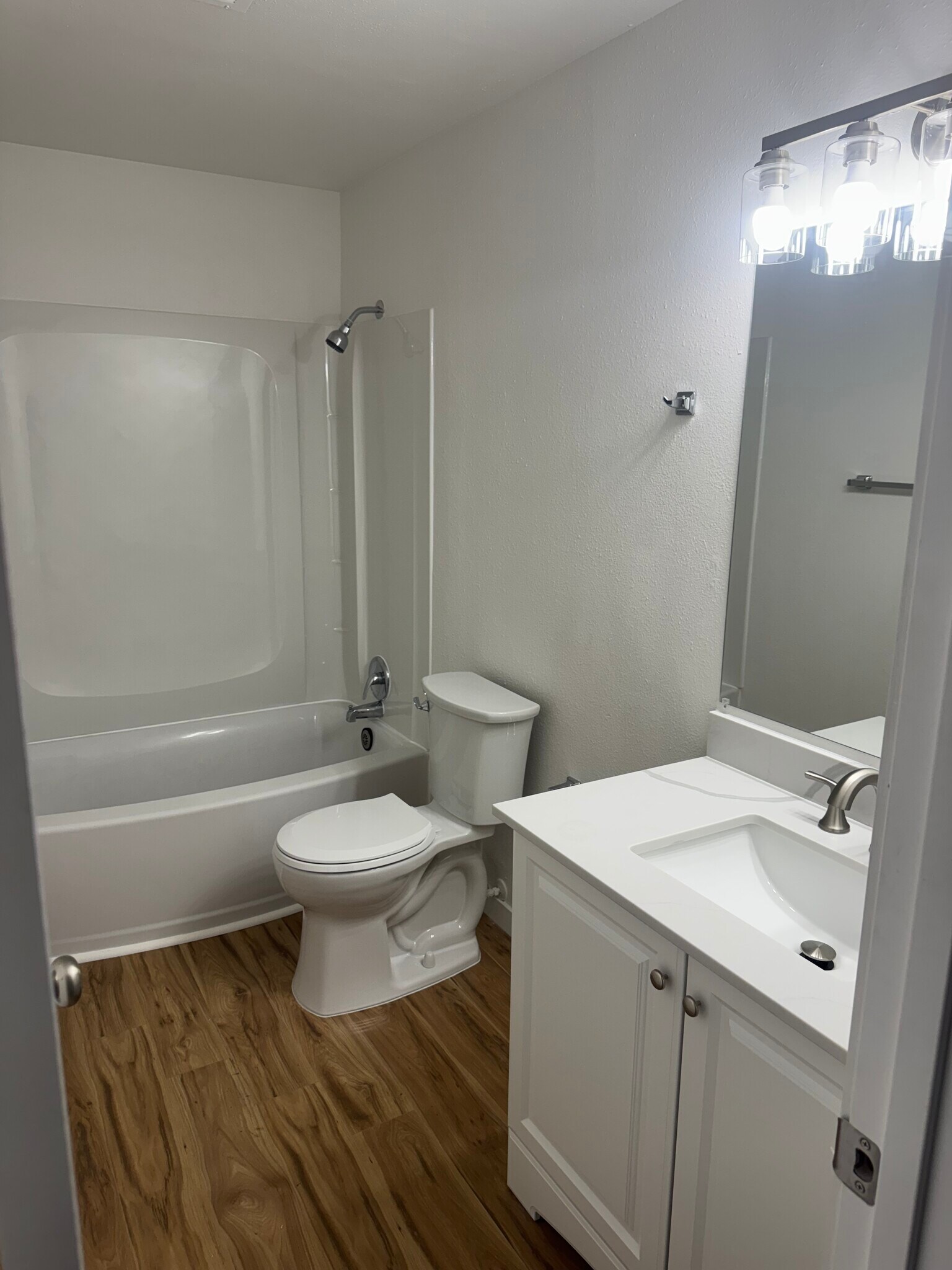 Building Photo - 1949 SW Timber Ave