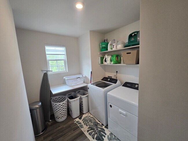 Building Photo - Best Lot in the Neighborhood – Beautiful Liberty Home on a Cul-de-Sac!