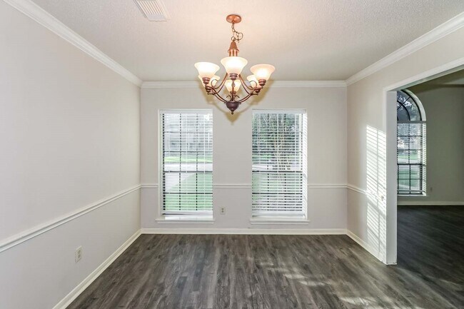 Building Photo - 22947 Benbury Dr