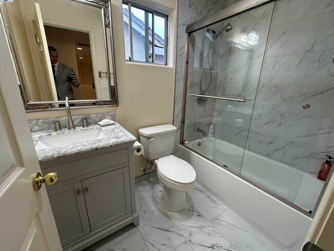 Building Photo - 1448 Dumaine St