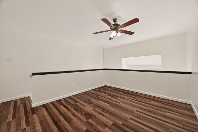 Building Photo - 5929 Queensloch Dr