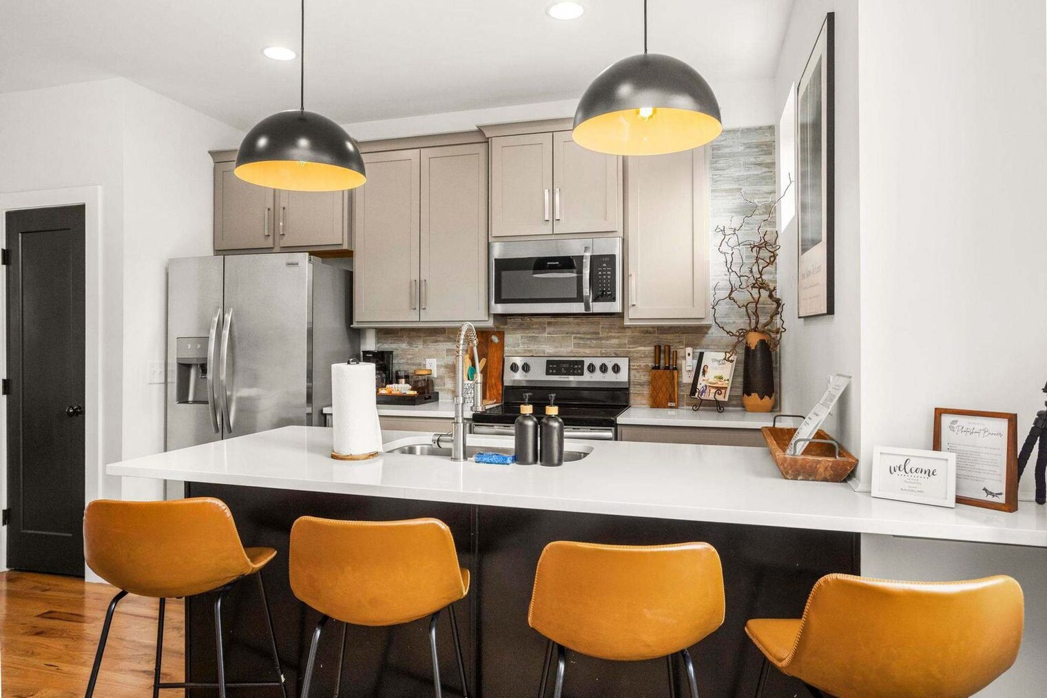 Building Photo - 4908I Delaware Ave