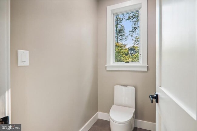 Building Photo - 7807 Winterberry Pl