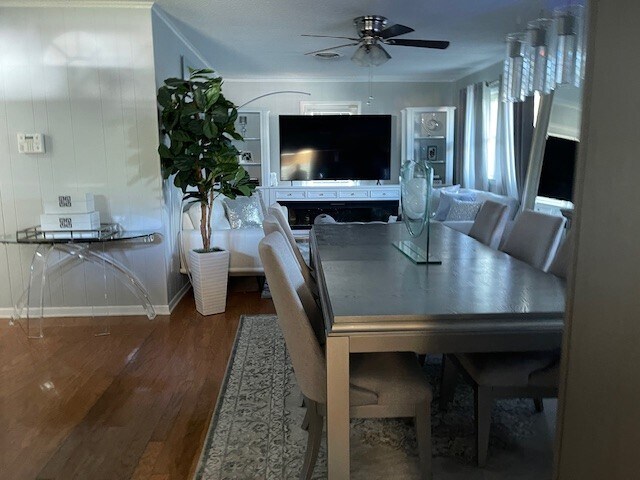 Building Photo - 3612 Page Dr