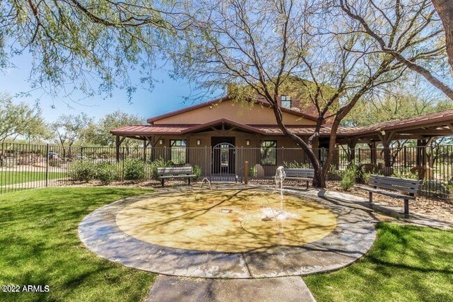 Building Photo - 2413 W Sienna Bouquet Pl