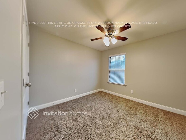 Building Photo - 841 Stable Fern Dr