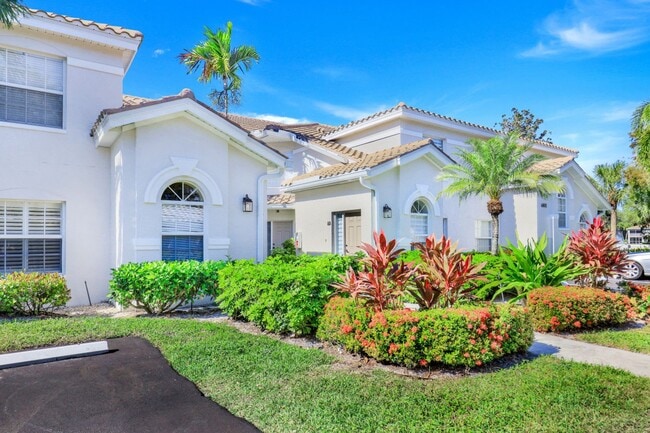 Building Photo - ** CALUSA BAY ** 2 BED / 2 BATH - CONDO - ...