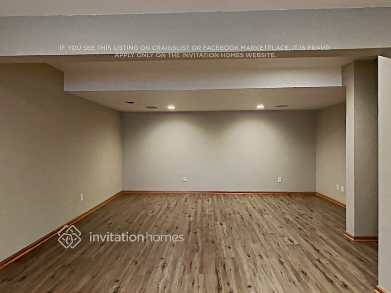 Building Photo - 9940 Linden Ave N