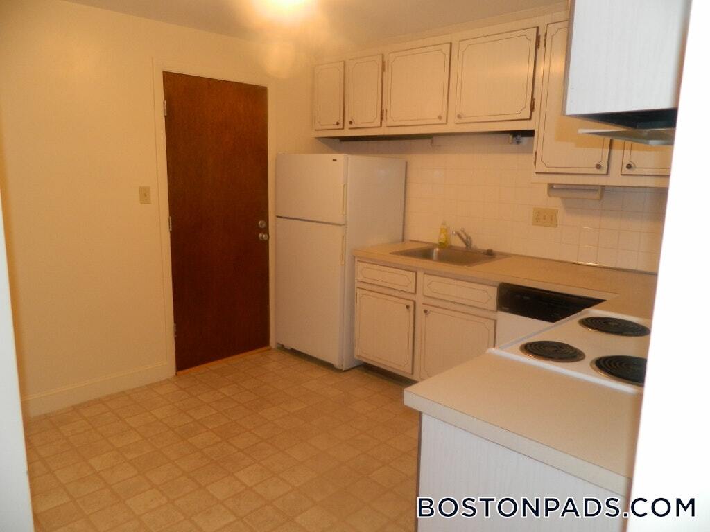 Building Photo - 898 Massachusetts Ave