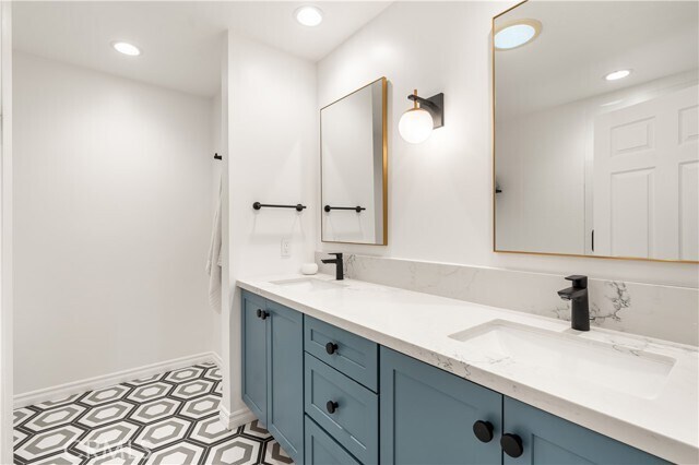 Building Photo - 5503 Hartglen Pl