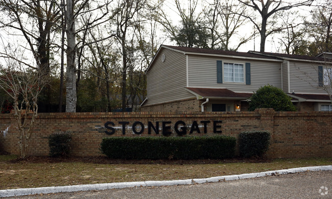 Signage - Stonegate