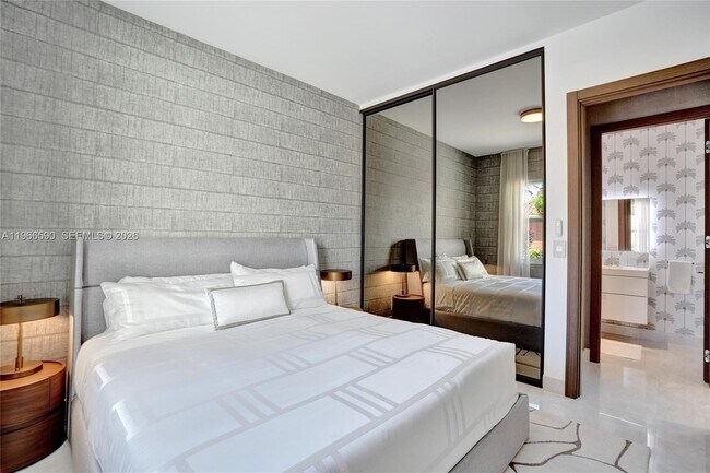 Building Photo - 20824 NE 37th Ave