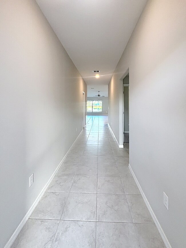 Building Photo - 3805 Romano Busciglio St