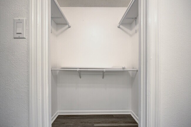 Building Photo - Townhome on Southside