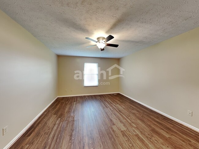 Building Photo - 4363 Squaw Valley Dr