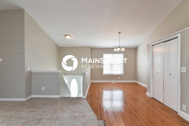 Building Photo - 3 Bedroom Pet-Friendly Home in Flowery Branch, GA with Main Street Renewal