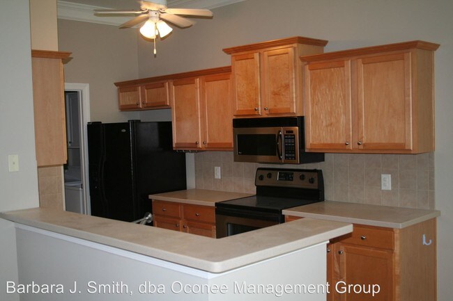 Building Photo - 2 br, 2.5 bath House - 181-G Farriers Lane