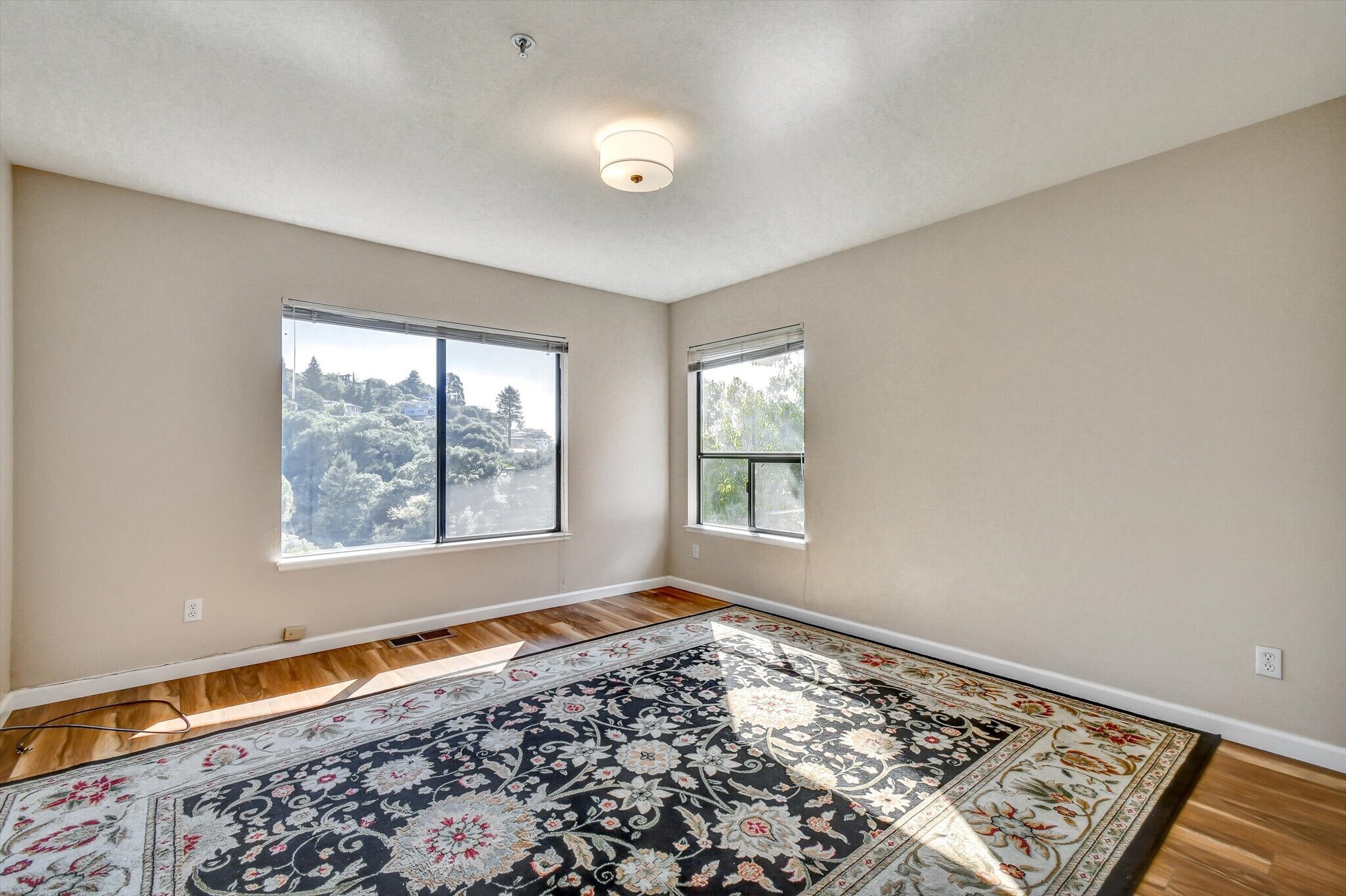 Building Photo - 616 Gravatt Dr