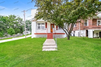 Building Photo - 7839 Delmont St